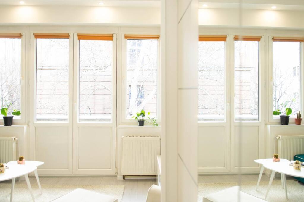 Cute And Sunny Studio - Central Location Сараево Екстериор снимка
